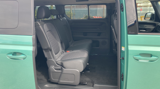Volkswagen ID. Buzz 210kW Style Pro 86kWh 5dr LWB Auto [7St/Design+] Electric Estate - Image 9